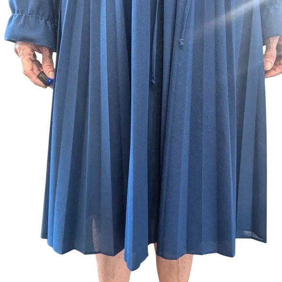 Vintage Women's Sheer Navy V-Neck Ruffle Retro 80s Fashion Blouson Dress Size M - Picture 7 of 7